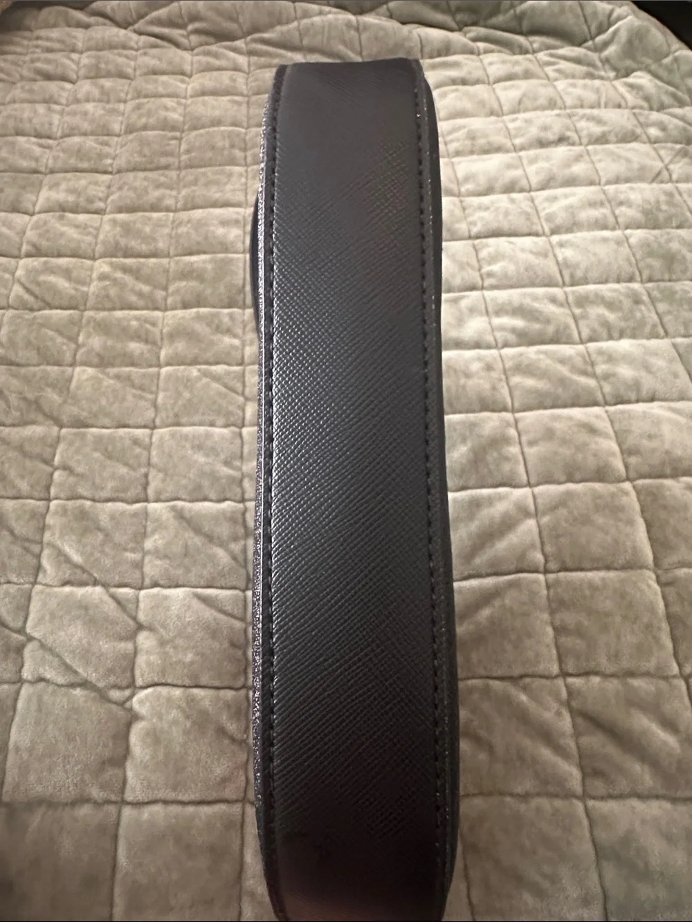 PRACTICALLY NEW kate spade Black Glitter Crescent Shoulder Bag